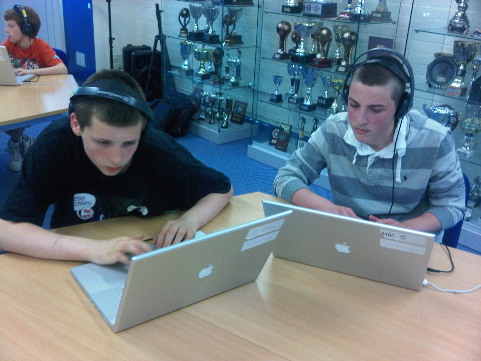 IMG00032 20110519 1808